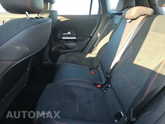 2023 Mercedes-Benz AMG GLA 35 4MATIC – miniatura 13