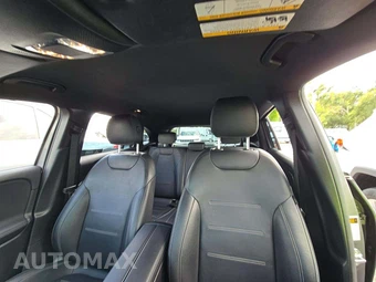 2023 Mercedes-Benz AMG GLA 35 4MATIC - miniatura 11