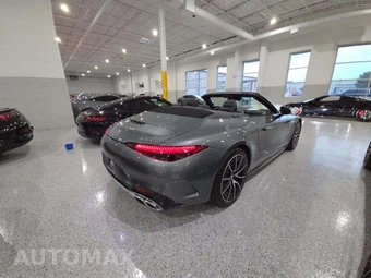 2023 Mercedes-Benz AMG SL 63 – miniatura 3