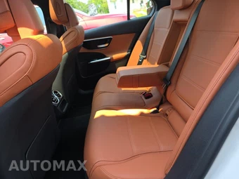 2023 Mercedes-Benz C 300 4MATIC Sedan - miniatura 16