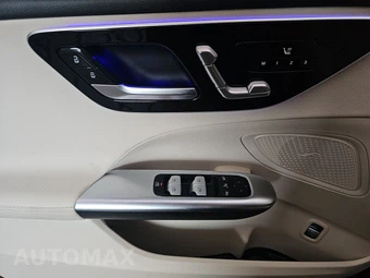 2023 Mercedes-Benz C 300 4MATIC Sedan - miniatura 19