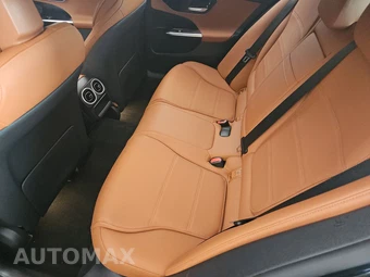 2023 Mercedes-Benz C 300 4MATIC Sedan - miniatura 13