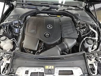 2023 Mercedes-Benz C 300 4MATIC Sedan – miniatura 15