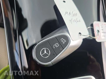 2023 Mercedes-Benz C 300 4MATIC Sedan - miniatura 8