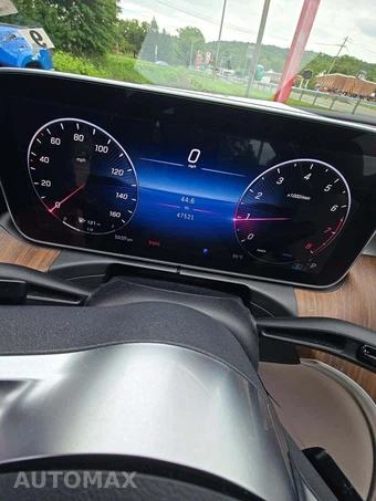 2023 Mercedes-Benz C 300 4MATIC Sedan - miniatura 9