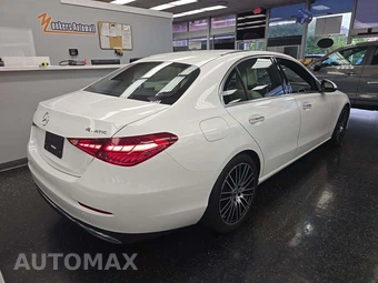 2023 Mercedes-Benz C 300 4MATIC Sedan - miniatura 3