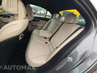 2023 Mercedes-Benz C 300 4MATIC Sedan - miniatura 13