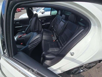 2023 Mercedes-Benz C 300 Sedan - miniatura 13