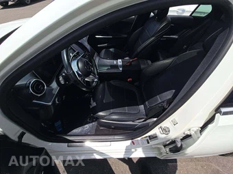2023 Mercedes-Benz C 300 Sedan - miniatura 6