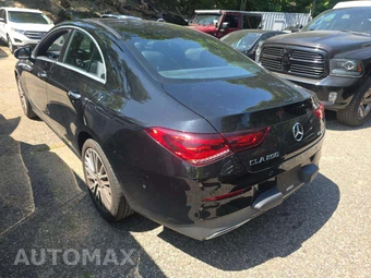 2023 Mercedes-Benz CLA 250 4MATIC - miniatura 2