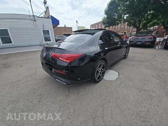 2023 Mercedes-Benz CLA 250 4MATIC - miniatura 3