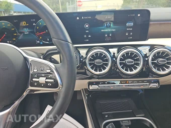 2023 Mercedes-Benz CLA 250 4MATIC – miniatura 11