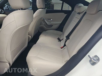 2023 Mercedes-Benz CLA 250 4MATIC – miniatura 13
