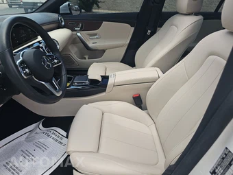 2023 Mercedes-Benz CLA 250 4MATIC – miniatura 7
