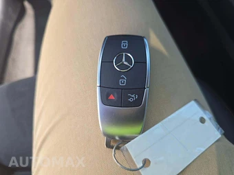 2023 Mercedes-Benz CLA 250 4MATIC - miniatura 5