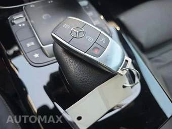2023 Mercedes-Benz CLA 250 4MATIC - miniatura 8