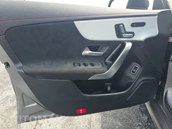 2023 Mercedes-Benz CLA 250 - miniatura 9