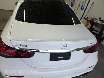 2023 Mercedes-Benz E 350 4MATIC Sedan - miniatura 5