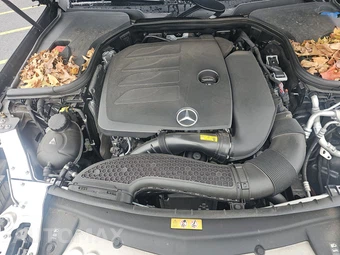 2023 Mercedes-Benz E 350 4MATIC Sedan - miniatura 15