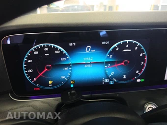 2023 Mercedes-Benz E 350 4MATIC Sedan - miniatura 12