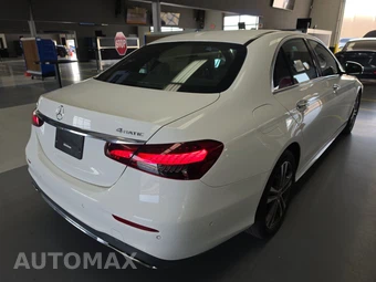 2023 Mercedes-Benz E 350 4MATIC Sedan - miniatura 4