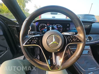 2023 Mercedes-Benz E 350 4MATIC Sedan – miniatura 10