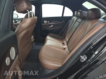 2023 Mercedes-Benz E 350 Sedan – miniatura 13