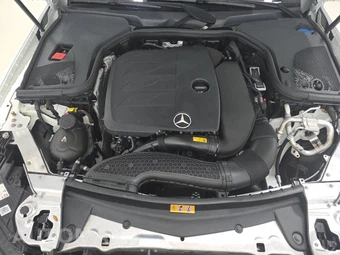 2023 Mercedes-Benz E 350 Sedan - miniatura 15