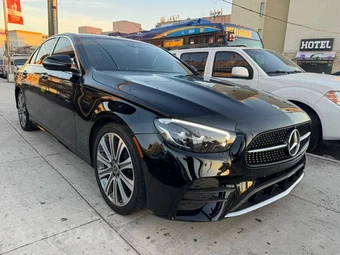 2023 Mercedes-Benz E 350 Sedan - miniatura 4
