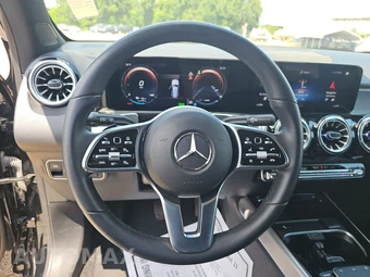 2023 Mercedes-Benz EQB 300 – miniatura 10