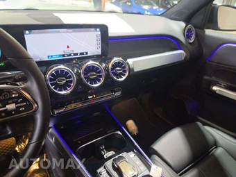 2023 Mercedes-Benz EQB 300 – miniatura 10