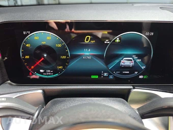 2023 Mercedes-Benz EQB 350 – miniatura 9