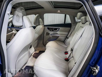2023 Mercedes-Benz EQE 350 4MATIC Sedan - miniatura 16
