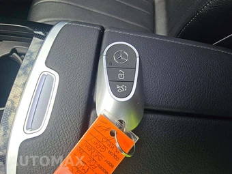 2023 Mercedes-Benz EQE 350 4MATIC Sedan - miniatura 8