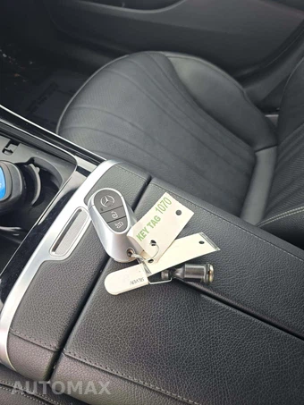 2023 Mercedes-Benz EQE 500 4MATIC Sedan - miniatura 9