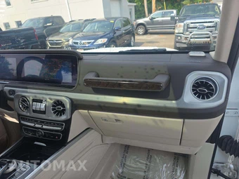 2023 Mercedes-Benz G 550 4MATIC - miniatura 19