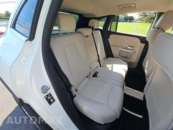 2023 Mercedes-Benz GLA 250 4MATIC - miniatura 16