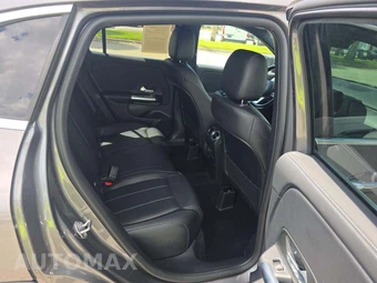 2023 Mercedes-Benz GLA 250 4MATIC – miniatura 13