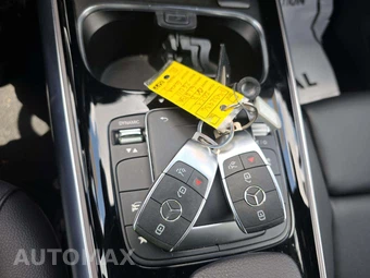 2023 Mercedes-Benz GLA 250 4MATIC – miniatura 5