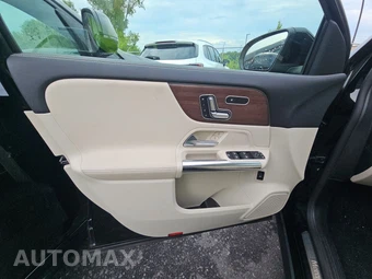2023 Mercedes-Benz GLA 250 4MATIC - miniatura 9