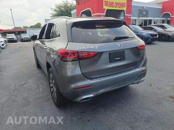2023 Mercedes-Benz GLA 250 4MATIC - miniatura 2
