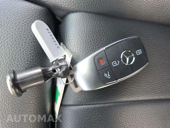 2023 Mercedes-Benz GLA 250 4MATIC - miniatura 8