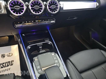 2023 Mercedes-Benz GLB 250 4MATIC - miniatura 11