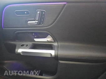 2023 Mercedes-Benz GLB 250 4MATIC - miniatura 9