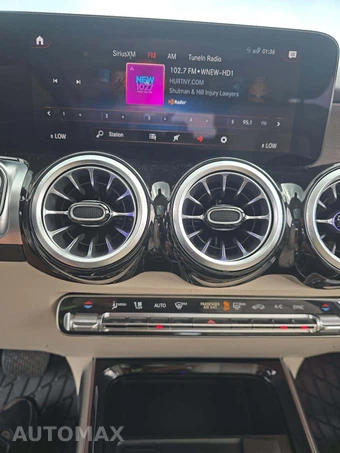2023 Mercedes-Benz GLB 250 4MATIC - miniatura 10