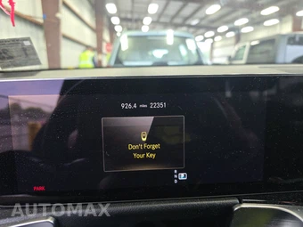2023 Mercedes-Benz GLB 250 4MATIC – miniatura 12
