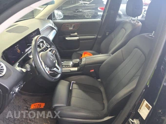 2023 Mercedes-Benz GLB 250 4MATIC – miniatura 7