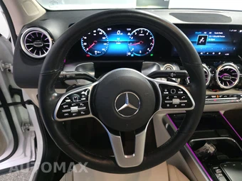 2023 Mercedes-Benz GLB 250 4MATIC - miniatura 10