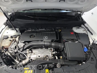 2023 Mercedes-Benz GLB 250 4MATIC - miniatura 15
