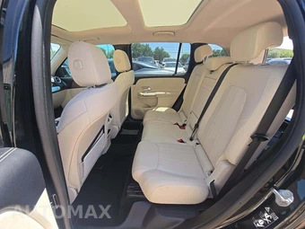 2023 Mercedes-Benz GLB 250 – miniatura 10